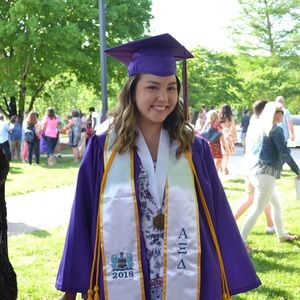 Meet your Posher, Jade